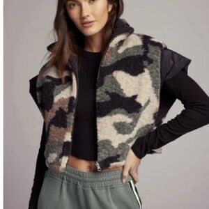 Sundays Camouflage Fleece Vest